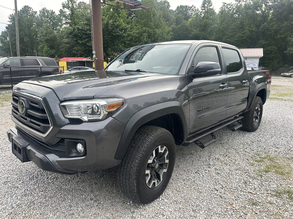 2018 Toyota Tacoma TRD Off Road's photo