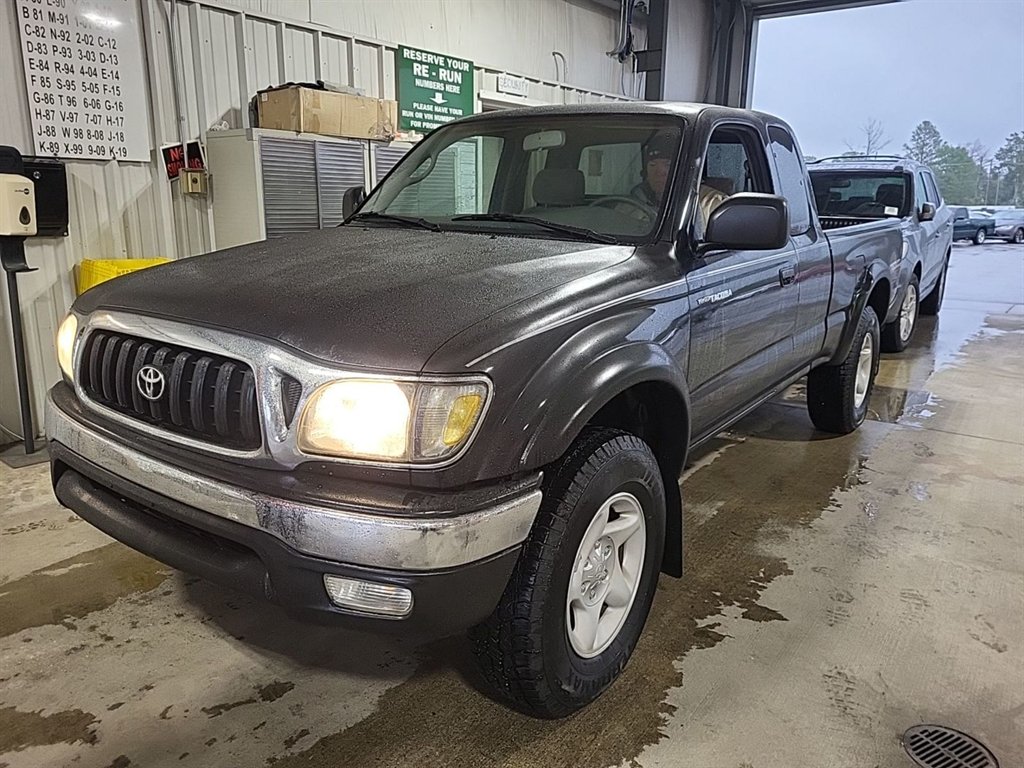 2002 Toyota Tacoma Prerunner's photo