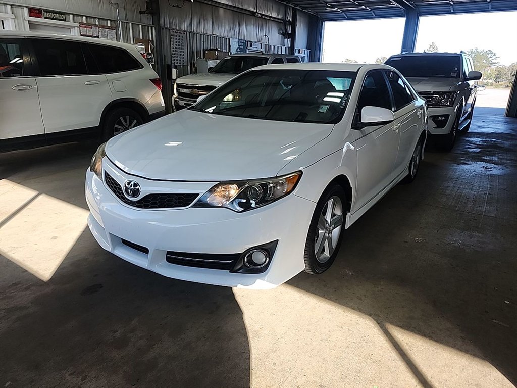 2013 Toyota Camry SE