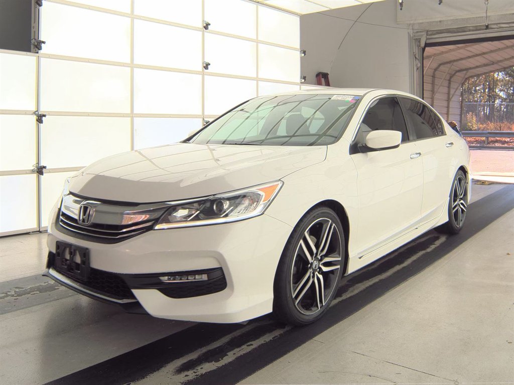 2016 Honda Accord Sport's photo