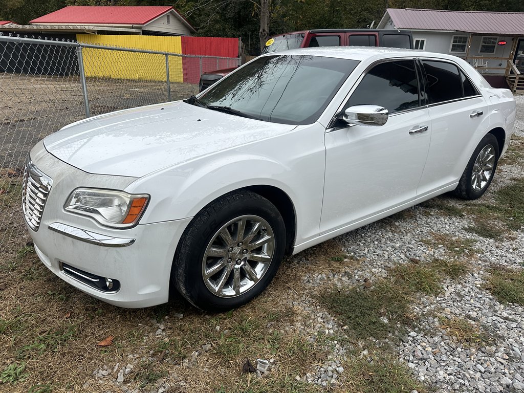2012 Chrysler 300 Limited - Photo 13
