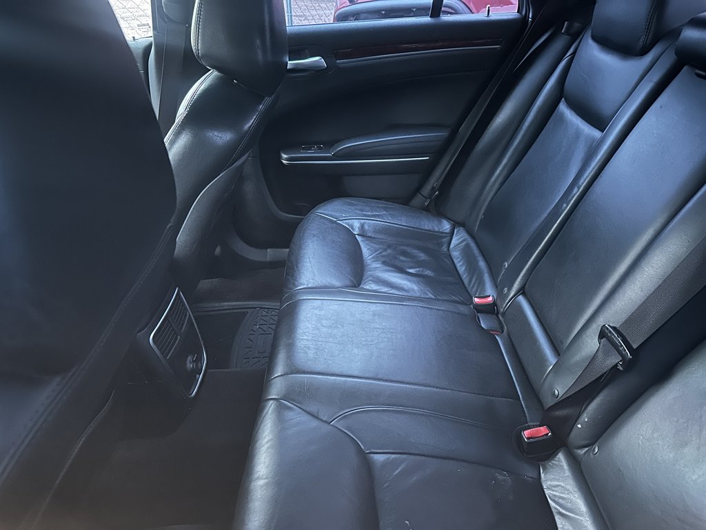 2012 Chrysler 300 Limited - Photo 16