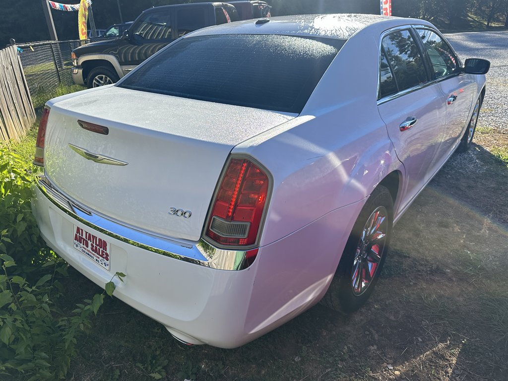 2012 Chrysler 300 Limited - Photo 9