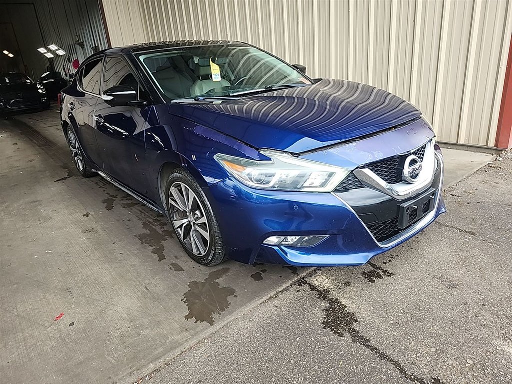 2017 Nissan Maxima Platinum's photo
