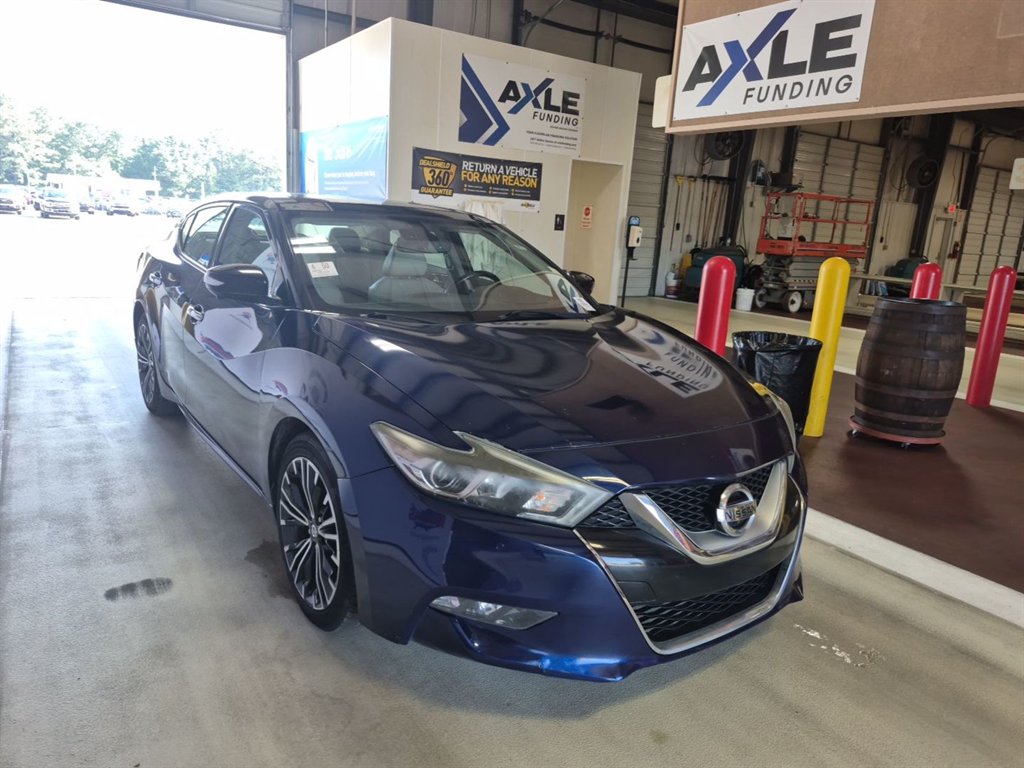 2016 Nissan Maxima Platinum's photo